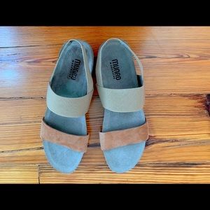 NWT Munro Pisces Suede Women’s Sandal size 8